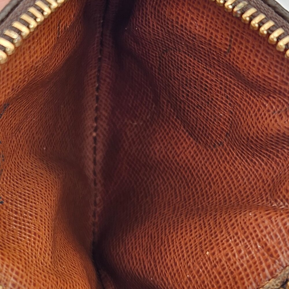 Louis Vuitton Monogram Canvas Zipper Round Coin Pouch - Picture 7 of 8